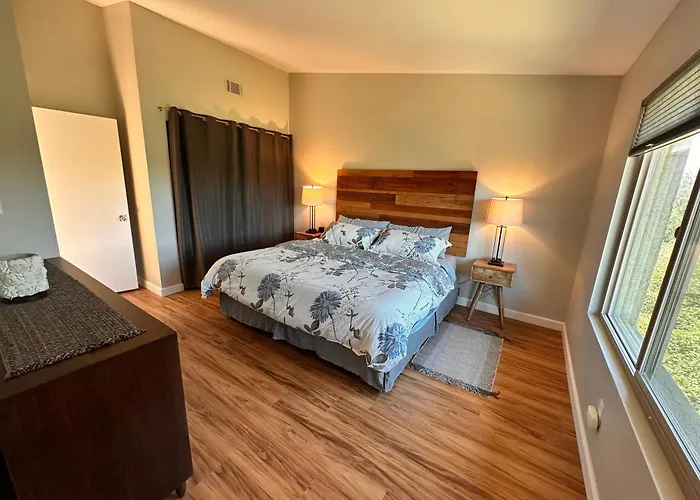 Tranquil Oaks Retreat
