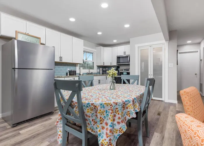 3Br, 1Ba House Blocks From Etsu And Downtown