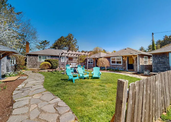 Hidden Villa Cottage #1 - The Nautical Cottage