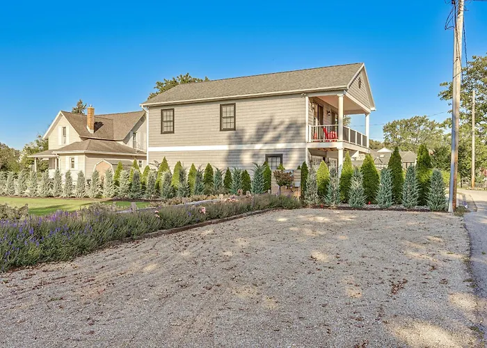 Walk To Dtwn Syracuse: Private Lake-View Home