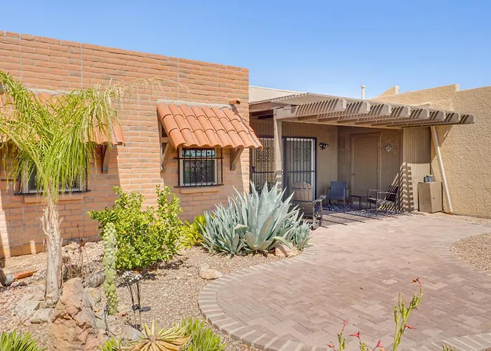 Quiet Townhome W/ Mountain Views In Green Valley