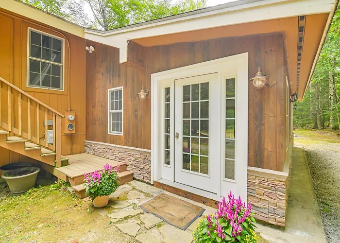 Walk To Water: Outdoor Gem W/ Bunkhouse In Madison
