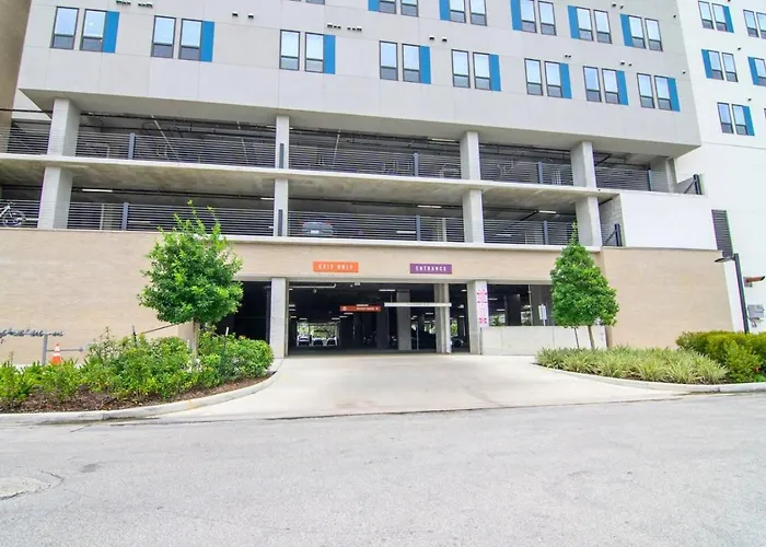 Stylish New Studio Dt - Pool, Gym - Rooftop Lounge