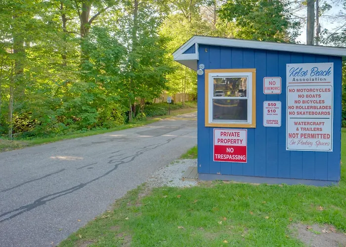'Zen Haven' Lakefront Erie Home W/ Shore Access
