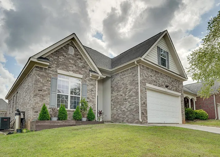14 Mi To Augusta! Family Home W/ Pet-Friendly Yard