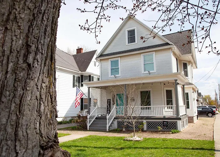Heron Hideaway Game Room Within Walking Distance To Hws & Seneca Lake
