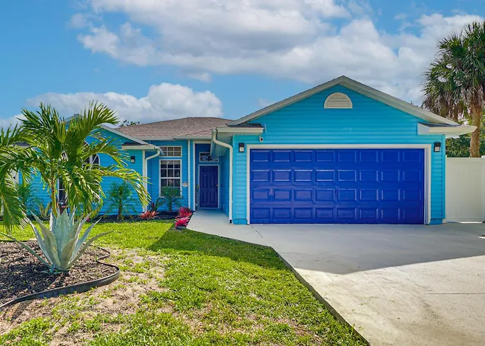 Fenced Yard, Game Room: Family Home In Sebastian!