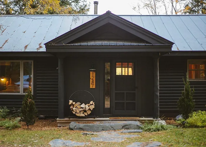 River Ridge Cabin, Clubhouse Included, 2 Units, Forest Setting, River Views, Near Stowe