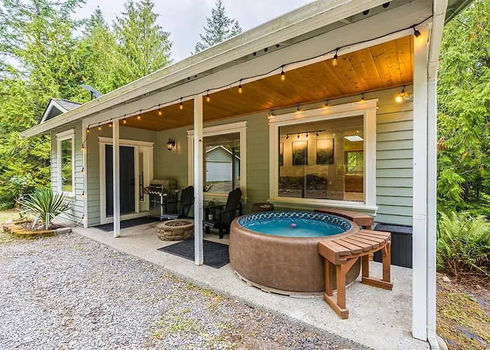 Fern House Rustic Modern Hiking Base Sequim