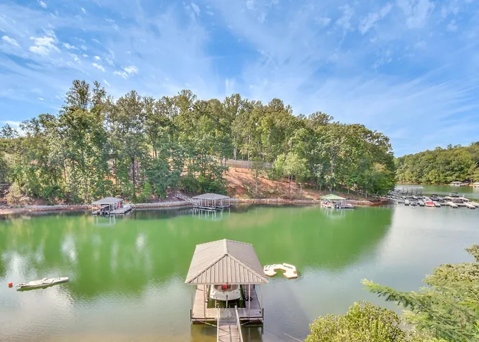 Lakefront Fun Near Clemson! Retreat W/ Pool Access