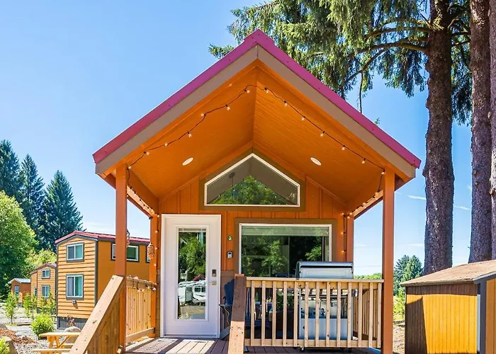 Rainforest Tiny Home Retreat Enchanted