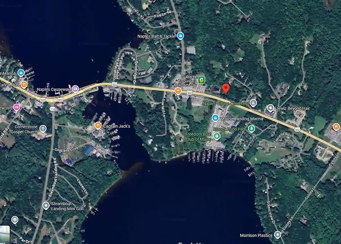 Naples Village Retreat - Heart Of The Lakes Region