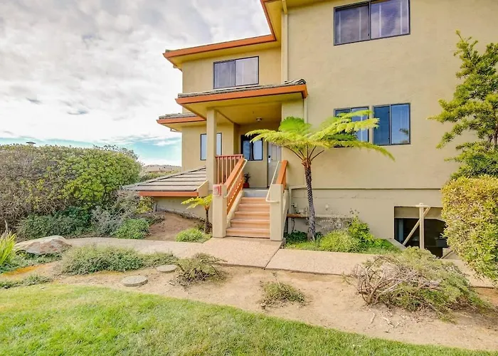 South Bluff Beauty Ocean Views Galore 2 Bedroom