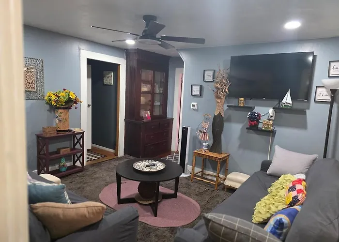 Hidden And Comfortable Home Away From Home