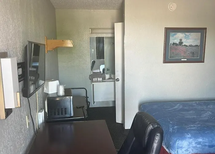 Double Bed Hotel Room 323