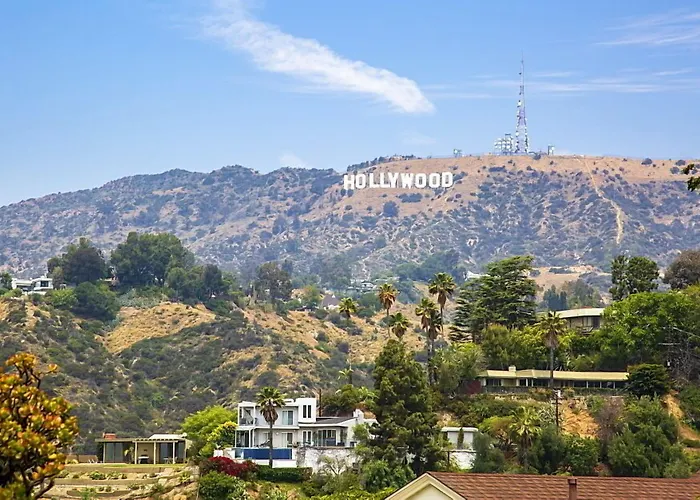 Hollywood City Inn