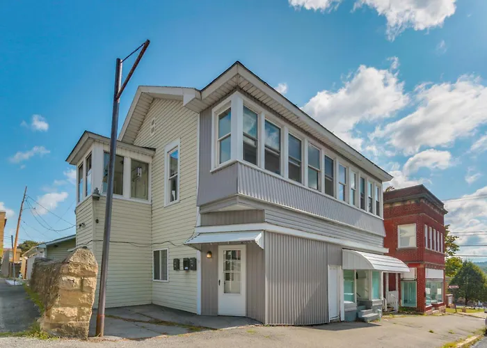 14 Mi To Black Moshannon! Pet-Friendly Apartment