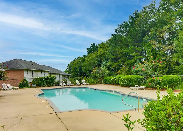 2 Mi To Tiger Territory! Condo W/ Community Pool