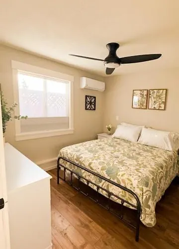 Bonifacio Oasis With Full Kitchen And Washer / Dryer