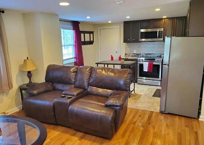 Adorable Guest House In Heart Of Lumberton Uptown