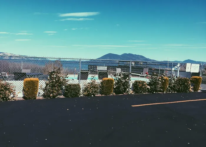 Regency Inn Lakeport
