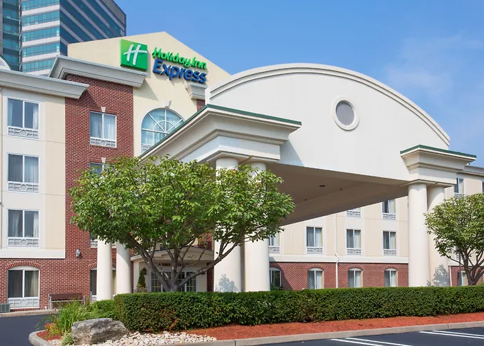 Holiday Inn Express Tower Center New Brunswick By Ihg