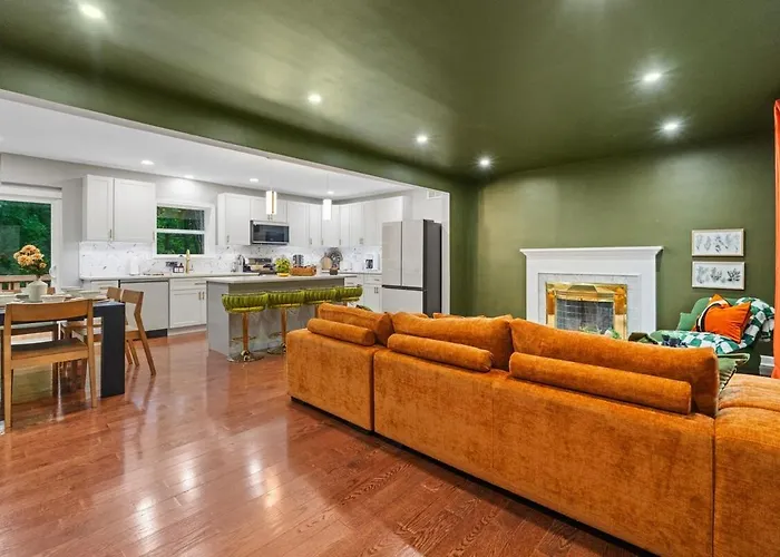 Elegant 5Br Home Sleeps 14 Minutes From Dc - Russell