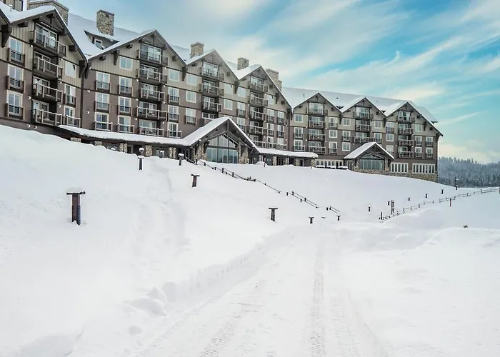3022 Studio Getaway In Suncadia With Spa, Ski, Golf, Hike & More!