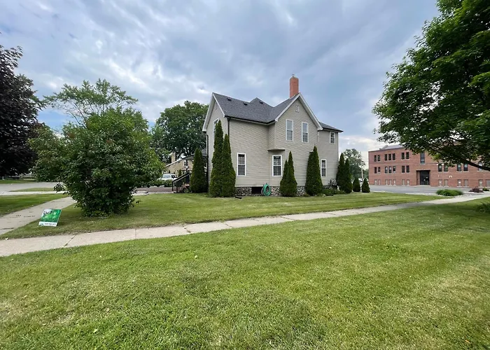 Woodworth Place Apartments
