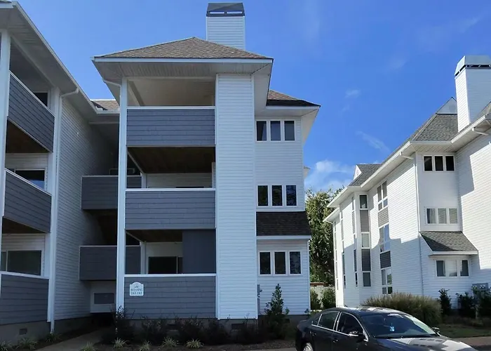 Coastal Retreat By The Bay