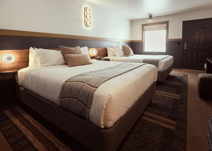The Ozarker Lodge
