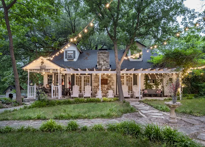 Country Woods Inn