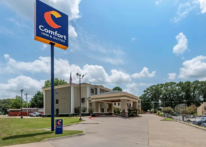 Comfort Inn & Suites El Dorado