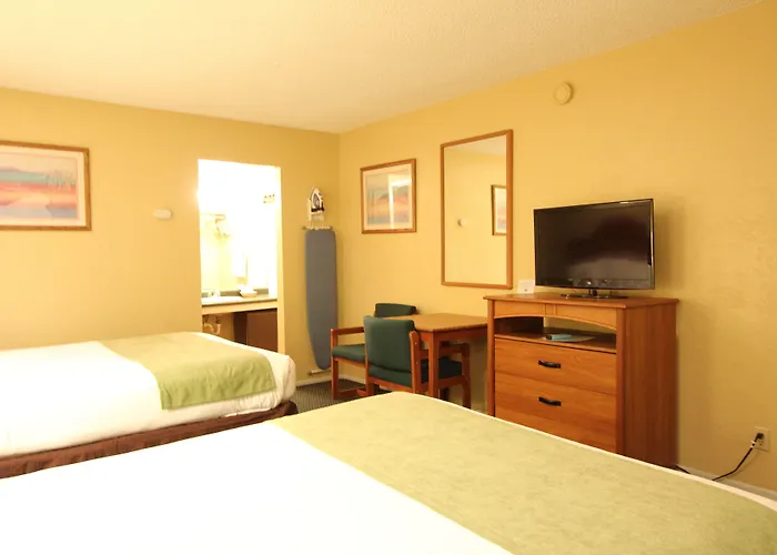 Oakhurst Lodge