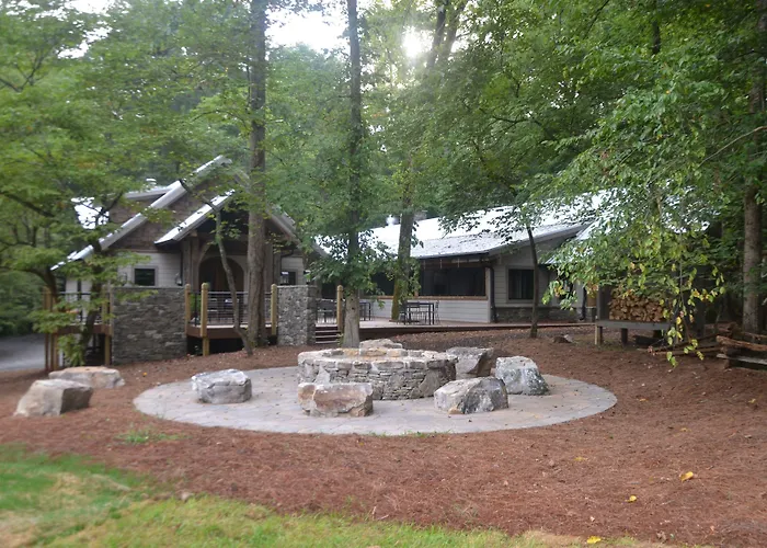Dancing Bear Lodge