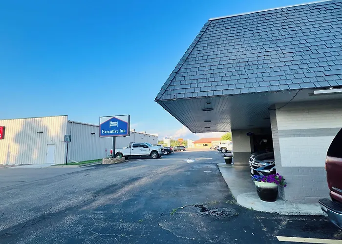 Executive Inn Owatonna Hwy 35