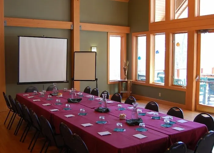 Minnewaska Lodge