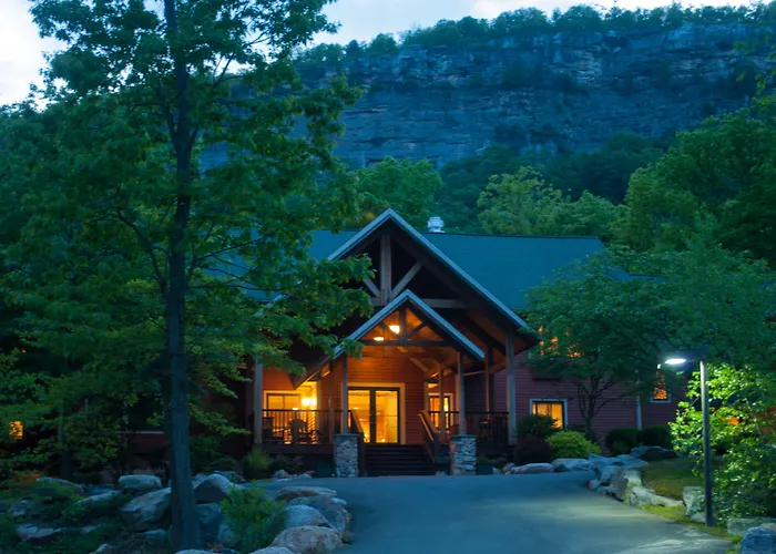Minnewaska Lodge