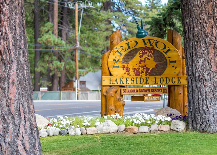 Red Wolf Lakeside Lodge