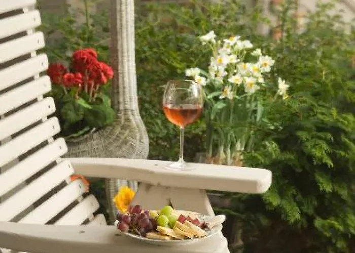 Hydrangea House Inn