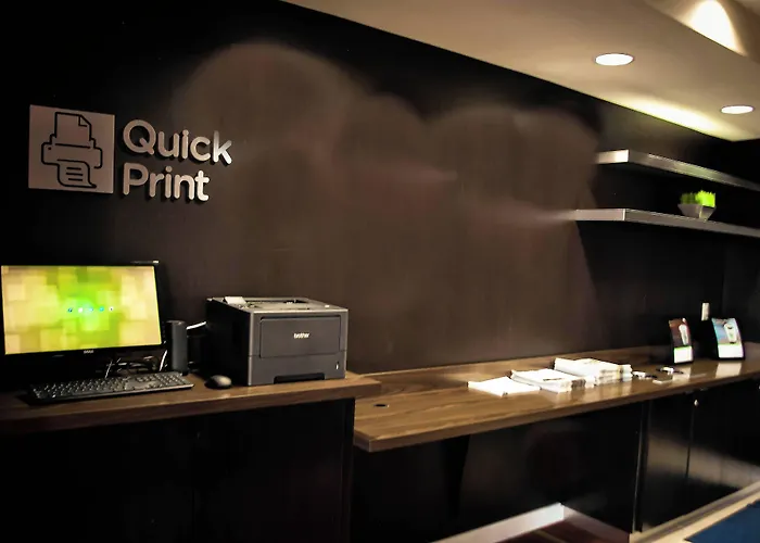 Courtyard By Marriott Salina