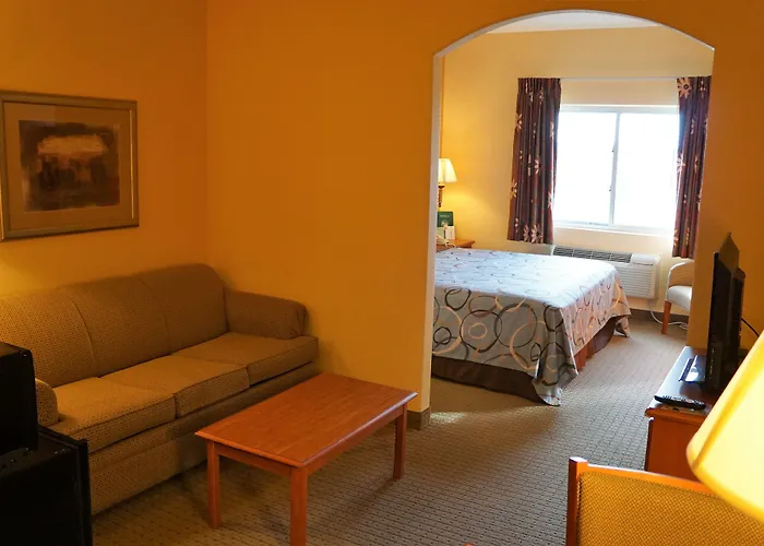 Super 8 By Wyndham Topeka At Forbes Landing