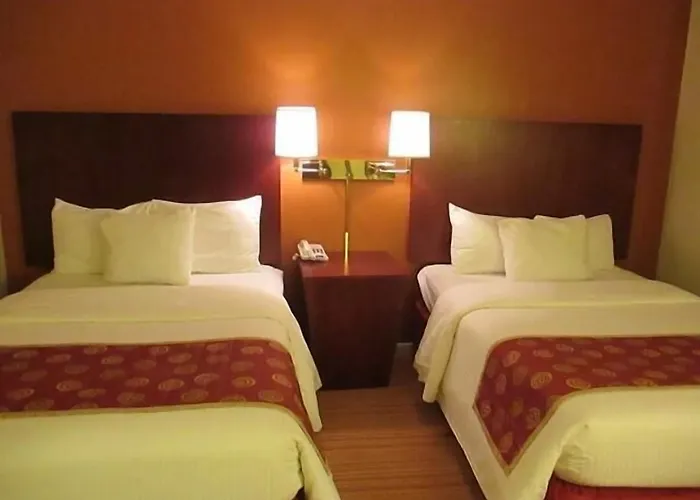 Red Carpet Inn And Suites Plymouth