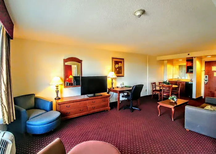 Holiday Inn Express & Suites - Mobile - I-65 By Ihg