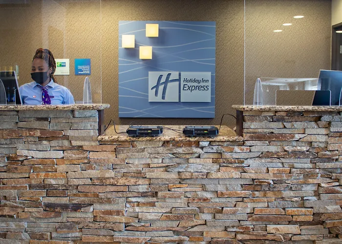 Holiday Inn Express Le Claire Riverfront-Davenport By Ihg