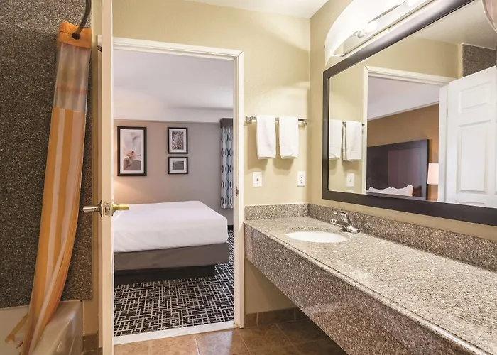 La Quinta By Wyndham Deming