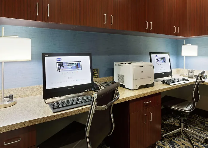 Hampton Inn & Suites Wellington