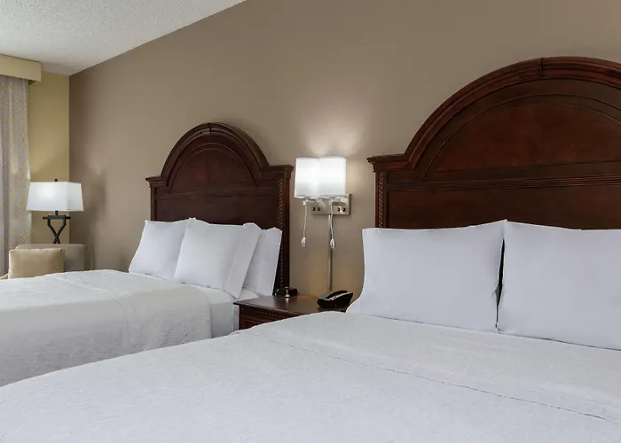 Hampton Inn & Suites Wellington