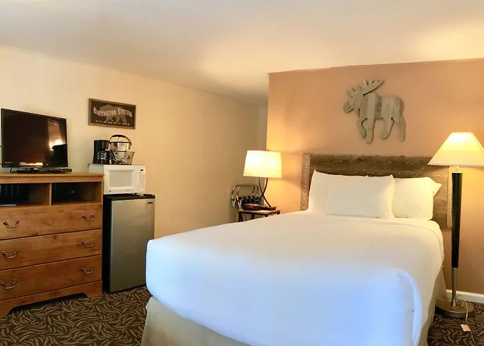 Estes Mountain Inn