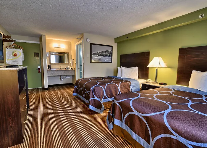 Super 8 By Wyndham Bangor